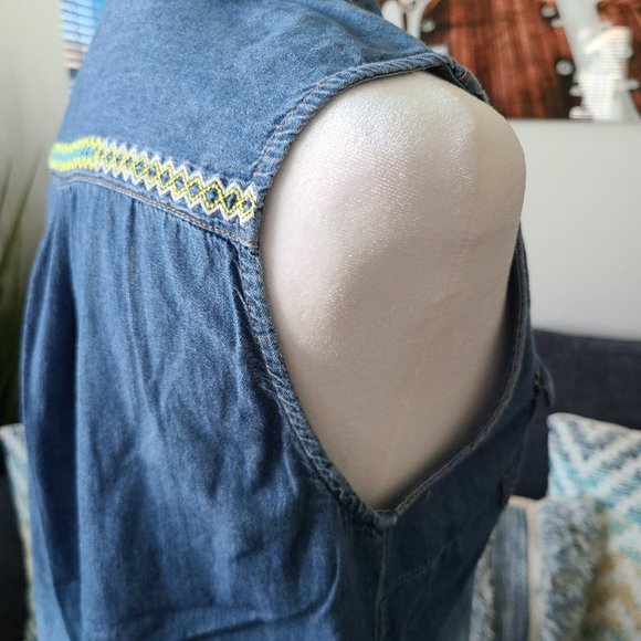 Embroidered Button Down By Girl Krazy - Picture 10 of 15